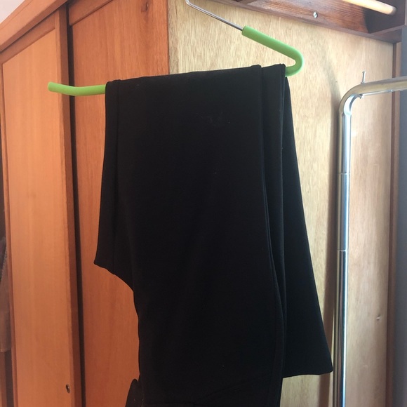 Michael Kors, boot cut stretch black pants, size 6 - Picture 6 of 6